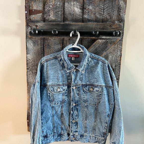 Men's Union Bay Denim Jean Jacket - Size Medium - Picture 1 of 3